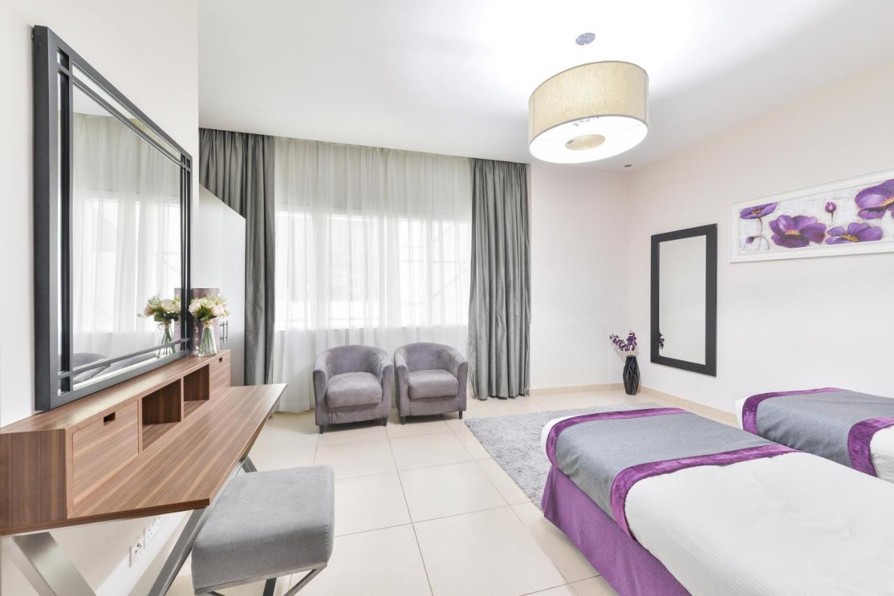 Deluxe Two-Bedroom Apartment