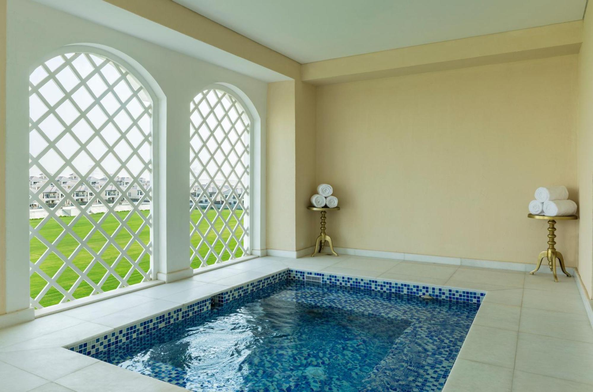 Royal Suite,1615403616:JPEG