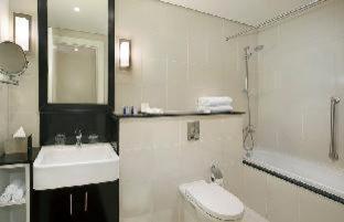 Three Bedroom Suite kitchenette City Skyline View