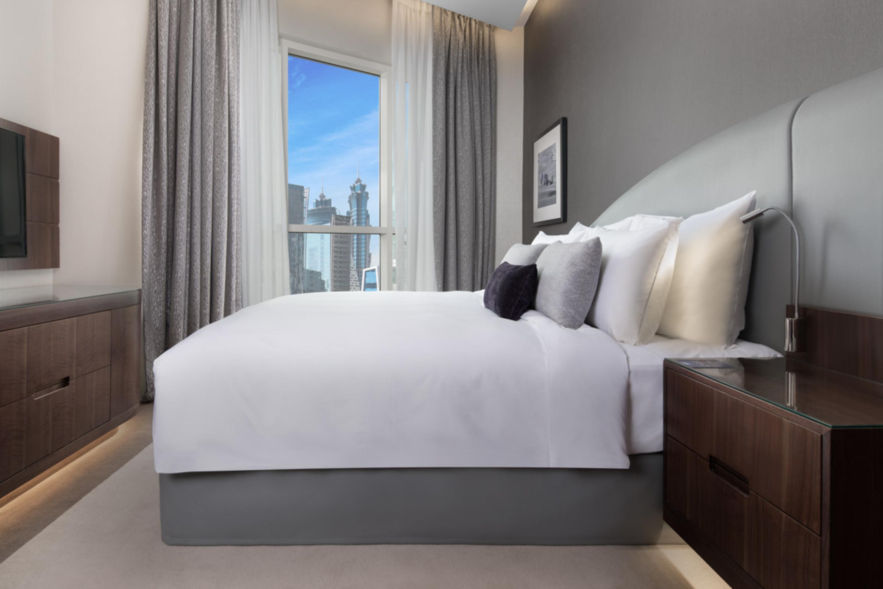 Premium Room Balcony Downtown View