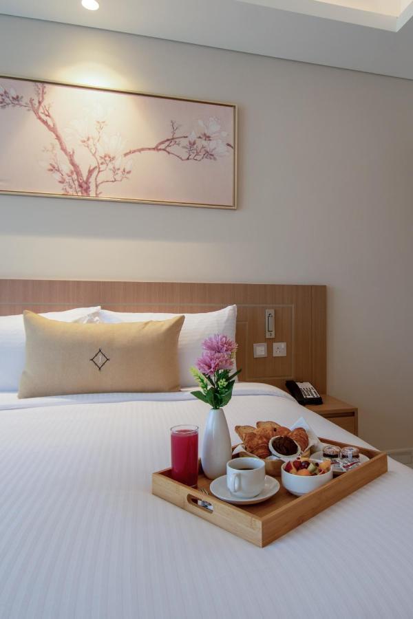 Deluxe Two-Bedroom Apartment Inclusive of complimentary shuttle bus to Deira City Centre & Dubai Festival City Mall,1418624004:JPEG