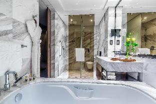 Suite Staycation Spa F&B Early Check 10 am Late Check-out 3 pm