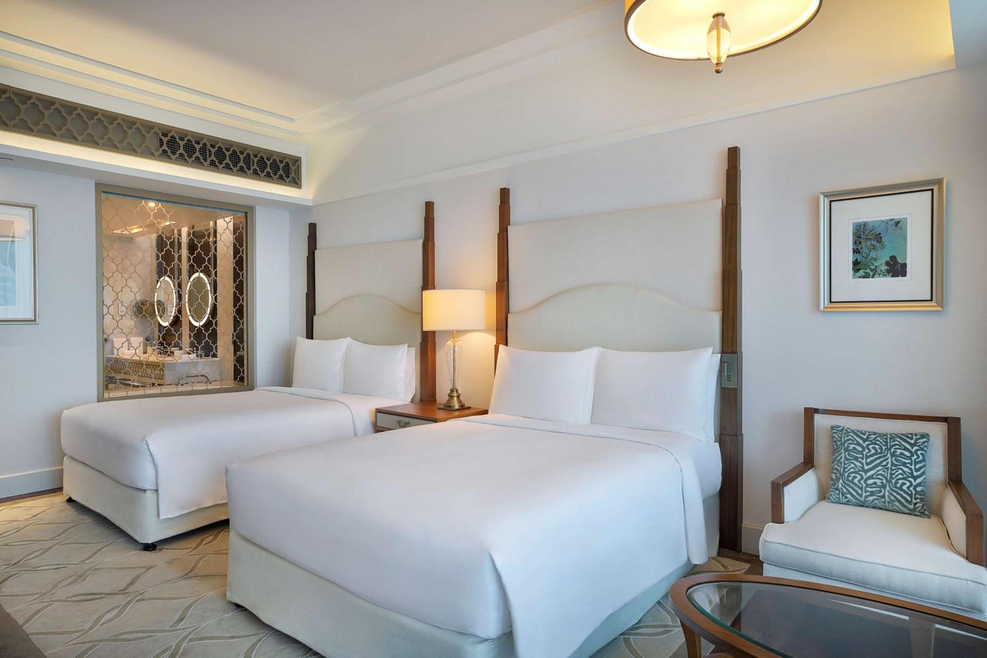 Deluxe Queen Room Two Queen Beds Palm Sea View