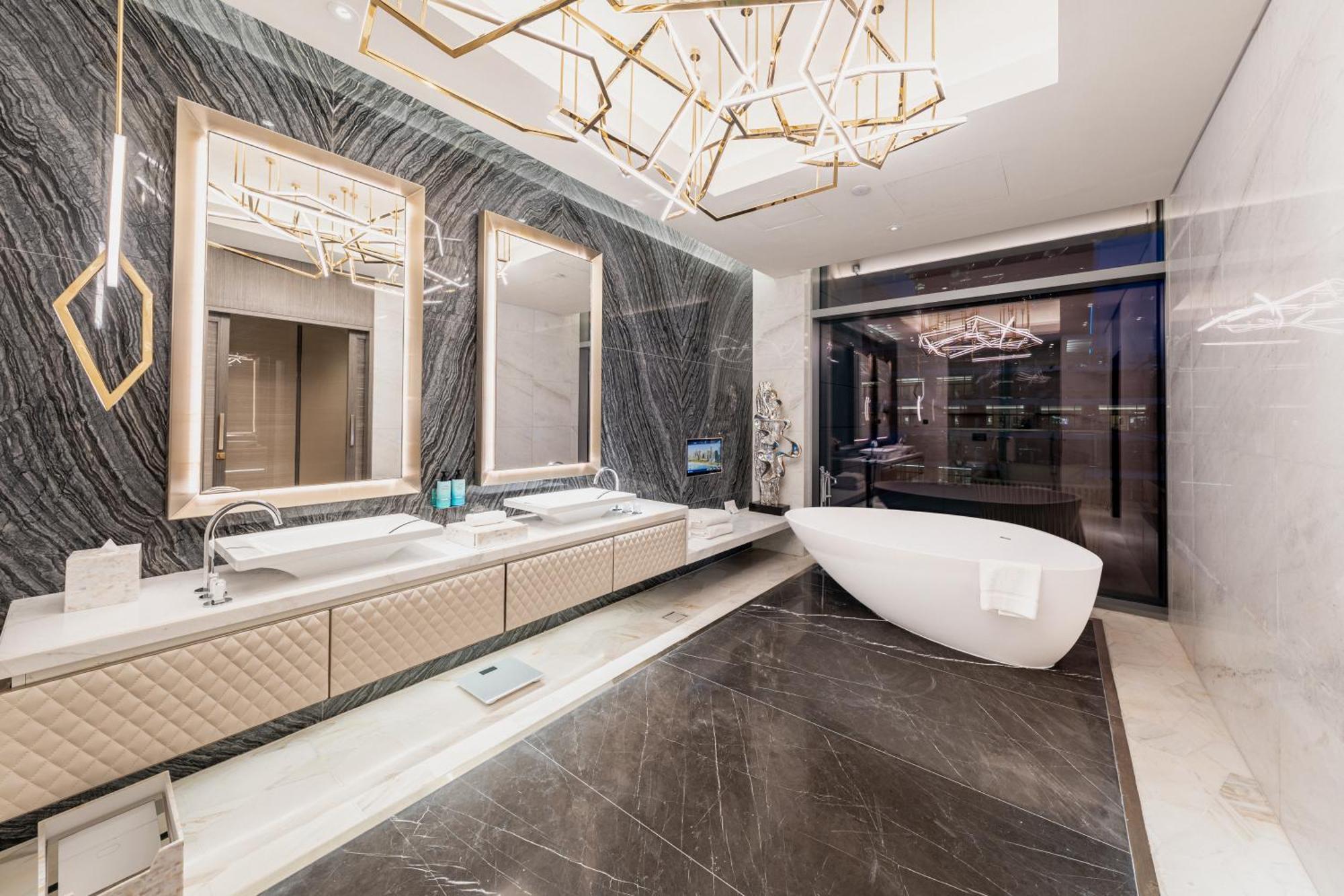 Encore Suite Including Gala & Party