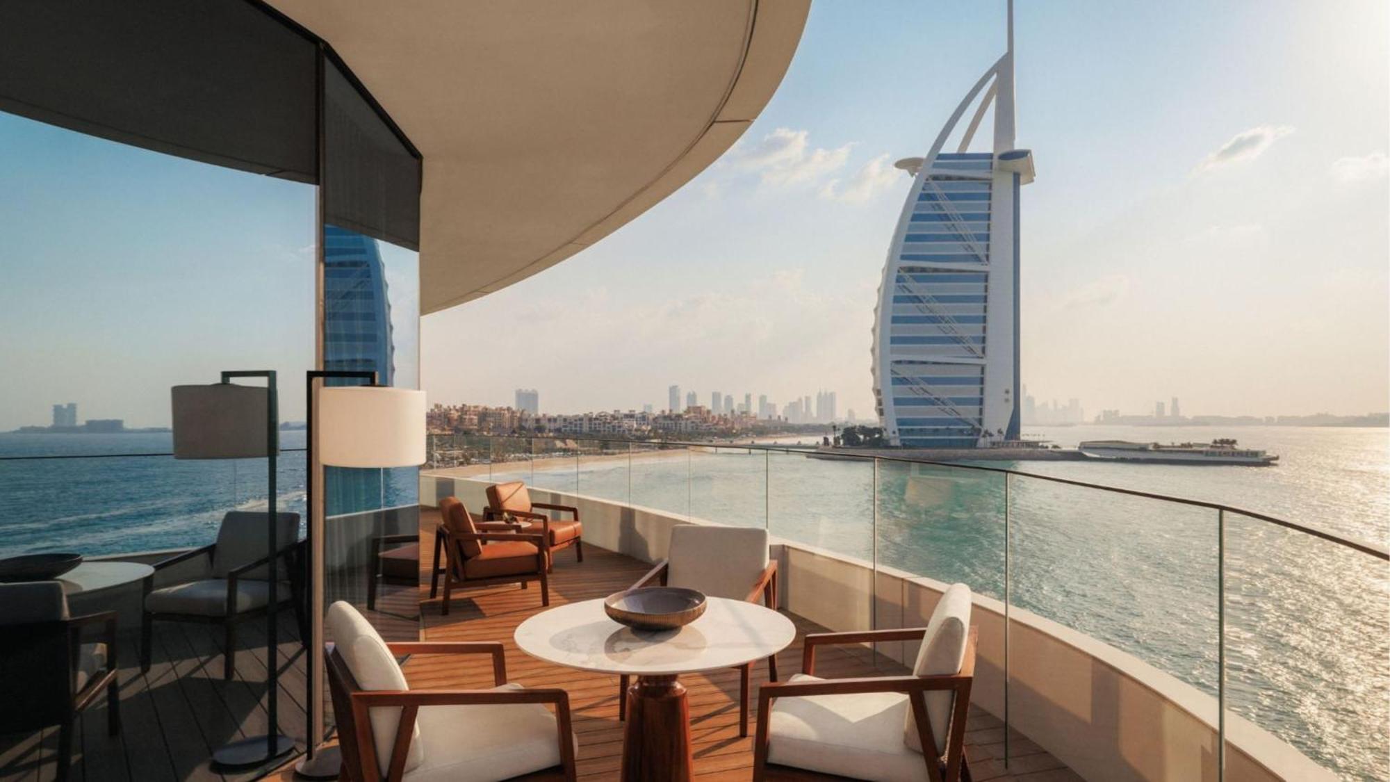 Ocean Panoramic Room Panoramic Burj Al Arab & Marina View includes Butler Service Iliana Pool Club Access