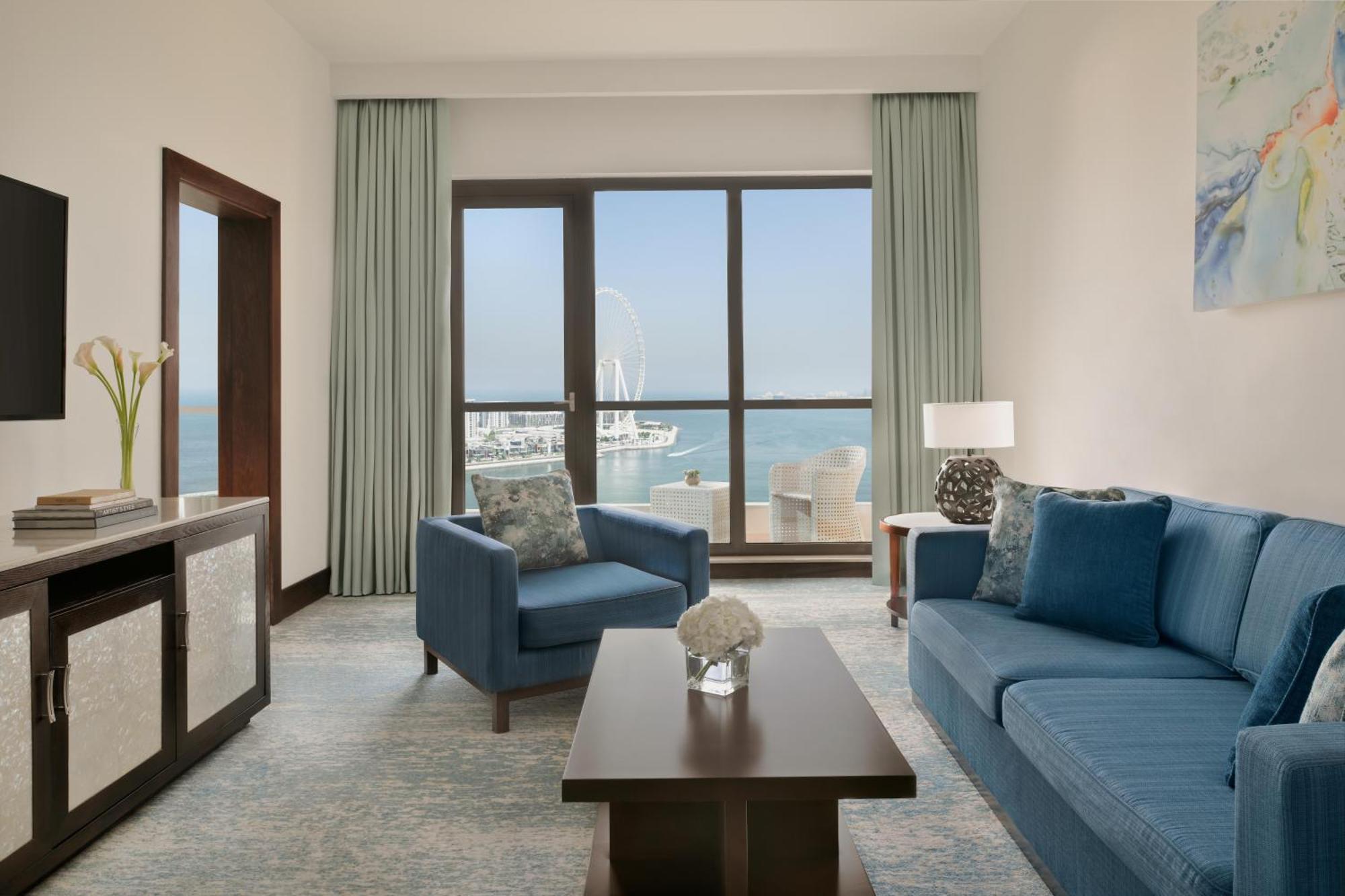 Family One Bedroom Suite with 2 Balconies-Ain Dubai View-Coral Lounge Access