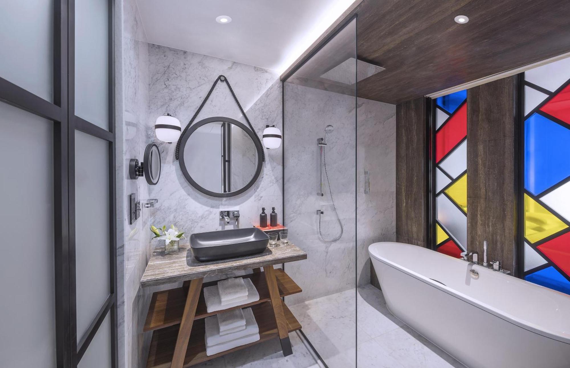 Andaz Room – Mandatory Gala to be charged supplement by the hotel