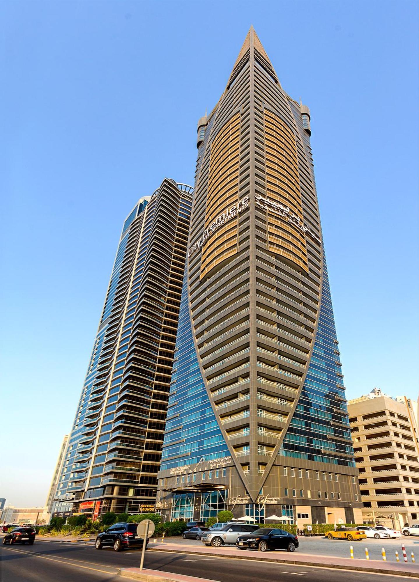Deluxe Four-Bedroom Apartment Panoramic Views