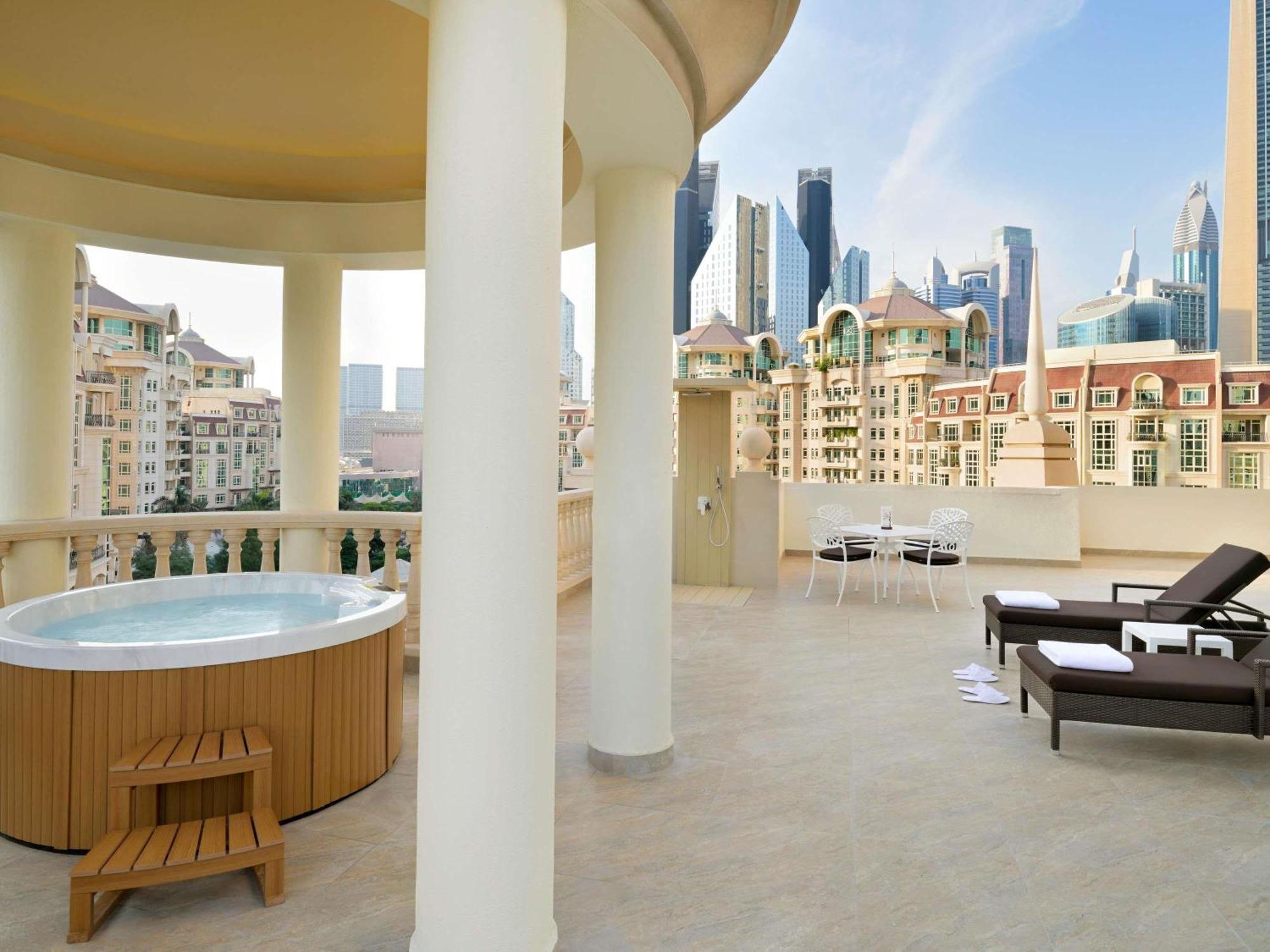 Suite Hot Tub Terrace