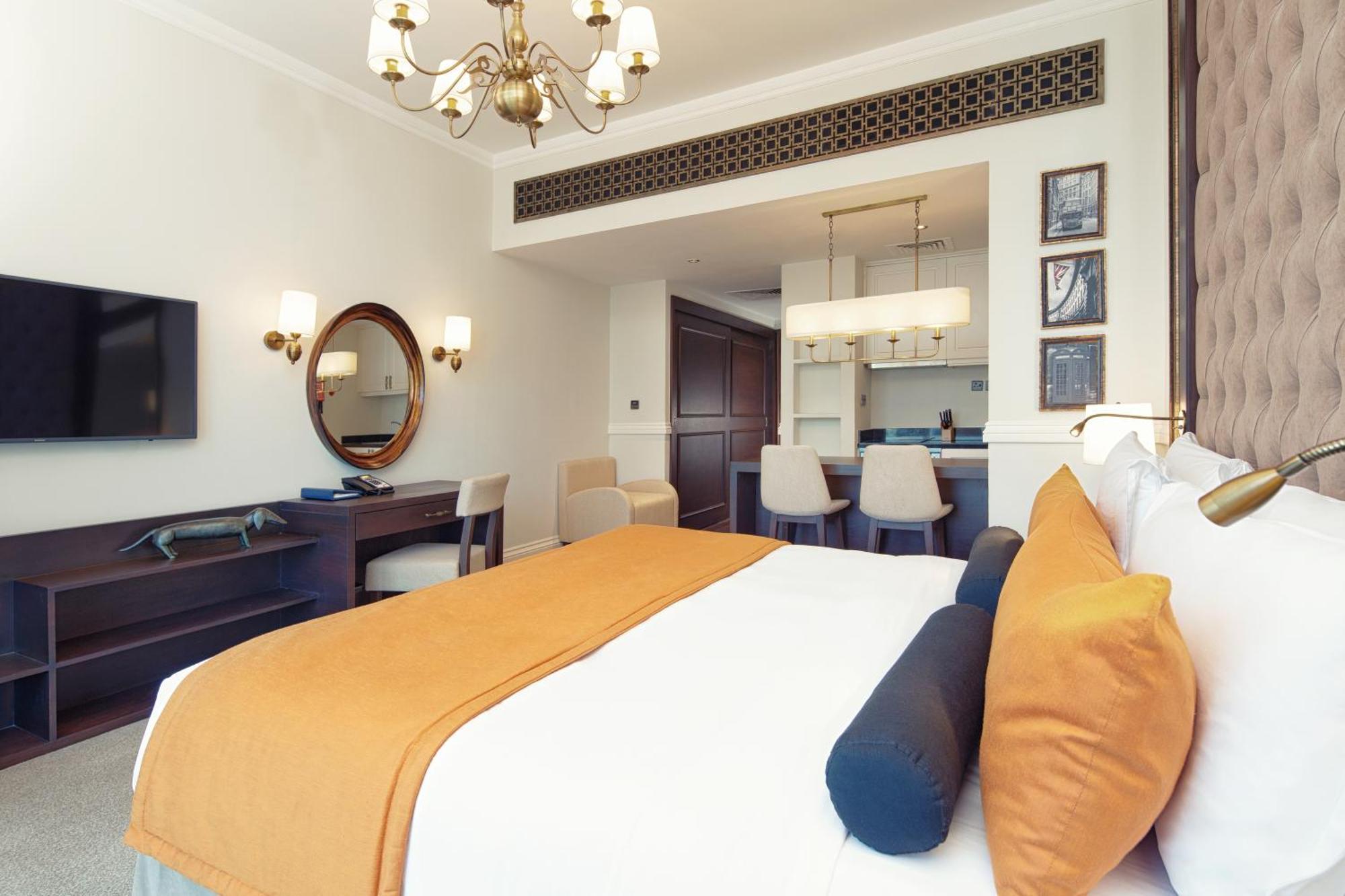 Superior Studio Private Beach Infinity Pool Lazy River & Kids Club Access
