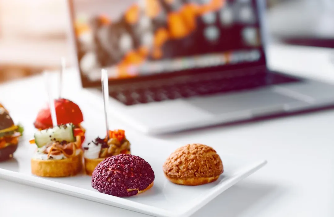 Crowne Plaza - Dubai Jumeirah By Ihg-1
