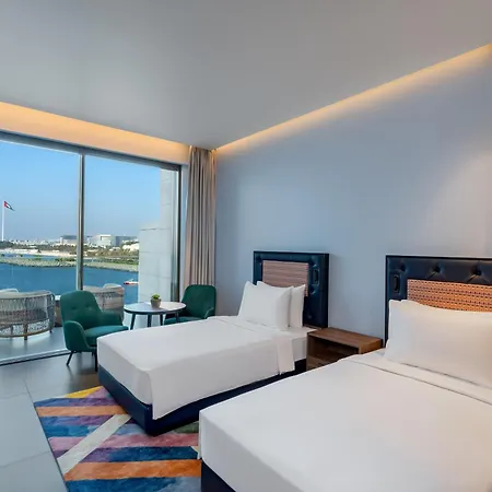 Hyatt Centric Jumeirah Dubai-3